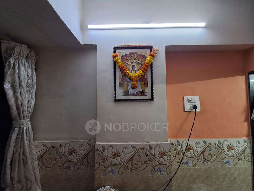 1 RK Flat In Gavdevi Building For Sale  In Goregaon West