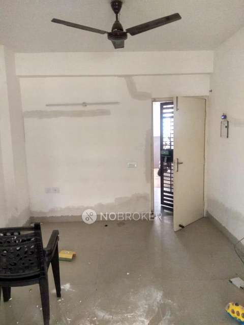 2 BHK Flat In Zara Aavaas For Sale  In Sector 104