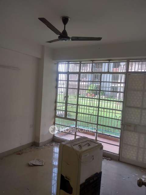2 BHK Flat In Zara Aavaas For Sale  In Sector 104