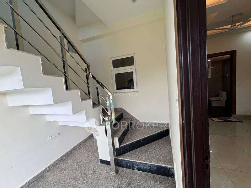 3 BHK Flat In Krystal Floors Knowledge Park V For Sale  In Greater Noida