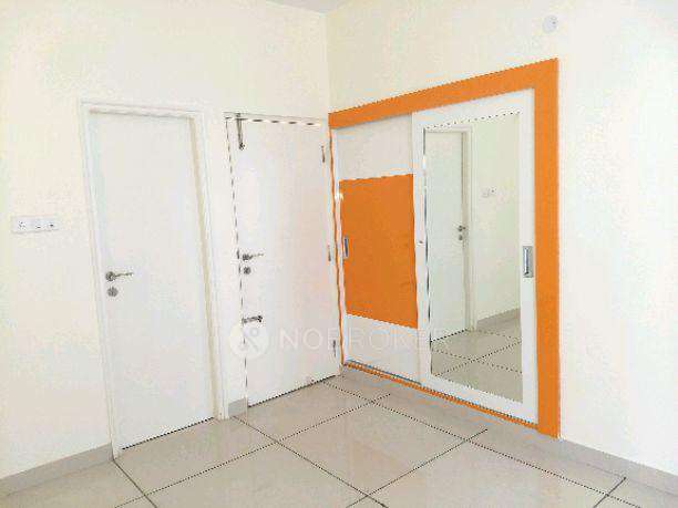 2 BHK Flat In Vars Parkwood Apartments For Sale  In Bellandur