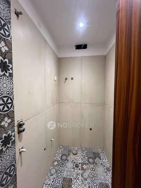 3 BHK Flat In Shree Jee Apartment For Sale  In Tara Nagar Kakrola