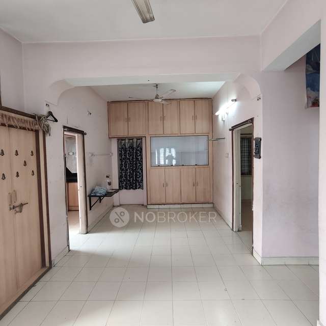 2 BHK Flat In S.v.gayathri Nilayam For Sale  In S V Gayathri Nilayam