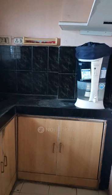 2 BHK Flat In S.v.gayathri Nilayam For Sale  In S V Gayathri Nilayam