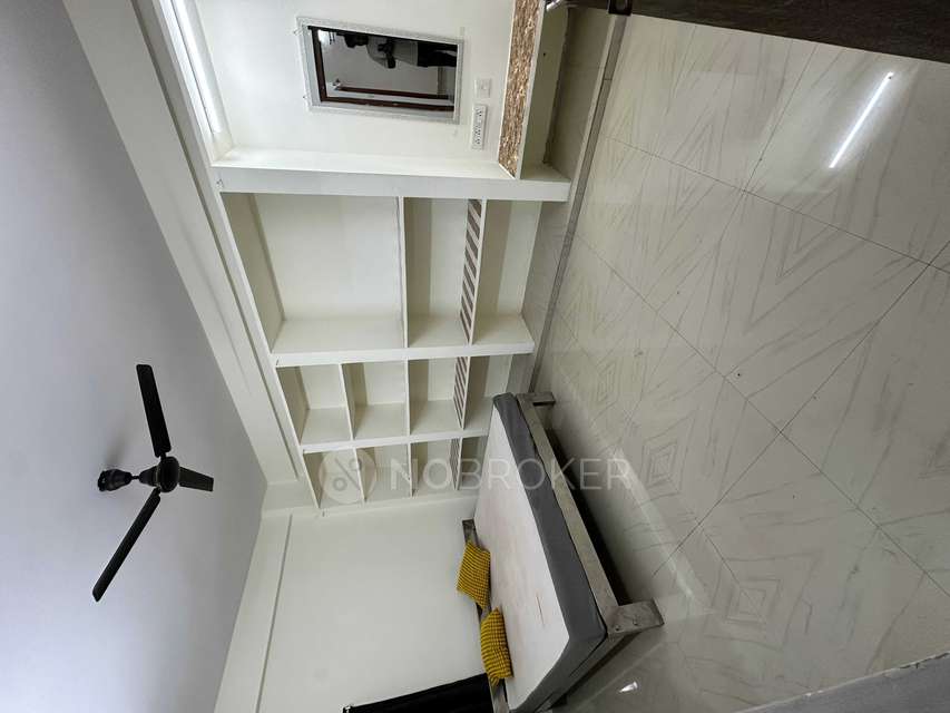 2 BHK Flat In Telugu Cine Mig for Rent  In Manikonda