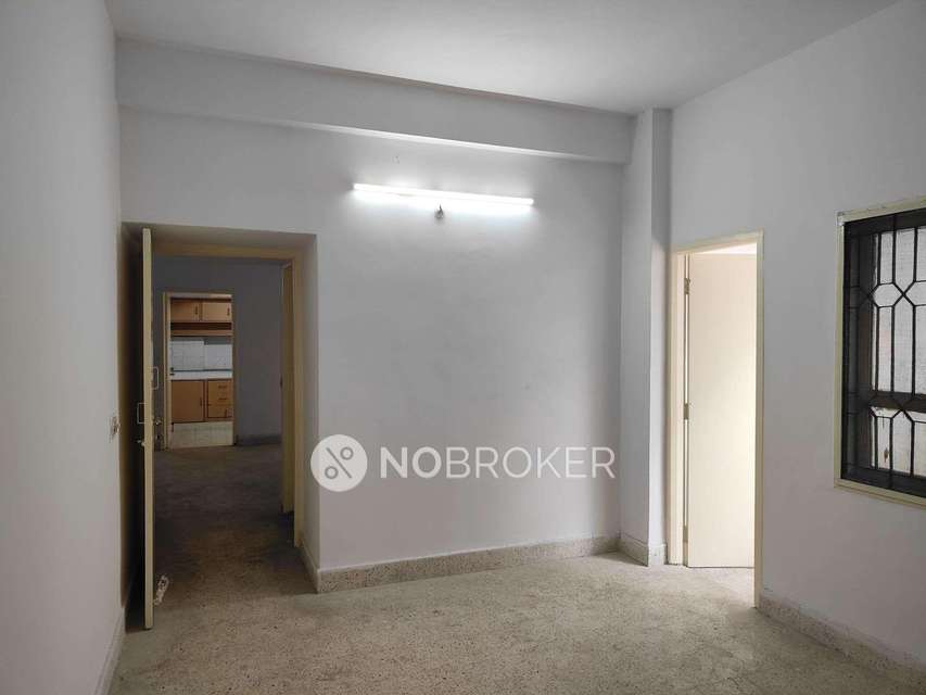 2 BHK Flat In Moghal Heights For Sale  In Mehdipatnam