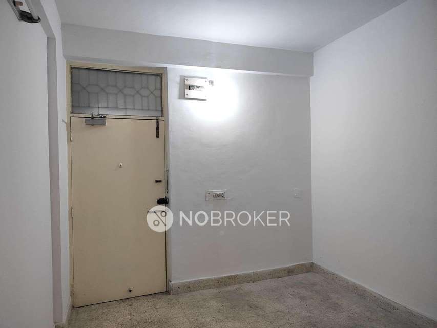 2 BHK Flat In Moghal Heights For Sale  In Mehdipatnam