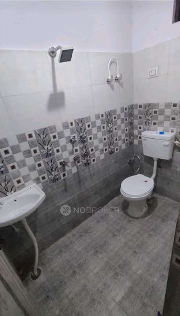 2 BHK Flat For Sale  In Tughlakabad