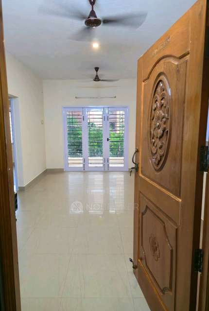 2 BHK Flat In Archana Flat , Madananthapuram For Sale  In Madhanandapuram