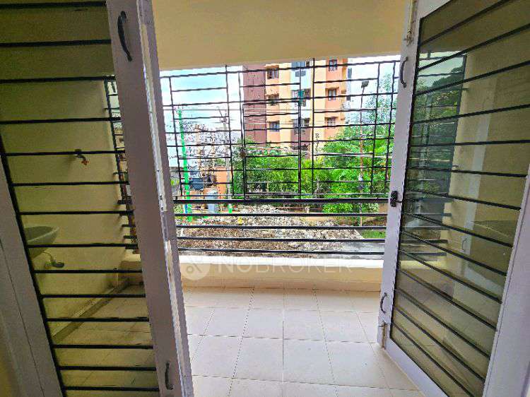 2 BHK Flat In Archana Flat , Madananthapuram For Sale  In Madhanandapuram