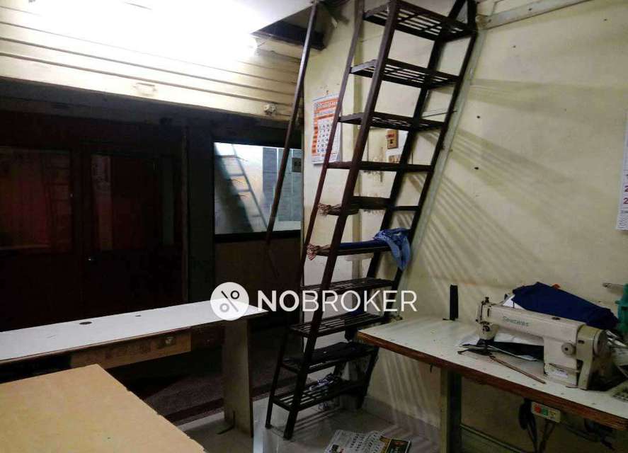 Shop in Goregaon West, Mumbai for Rent 