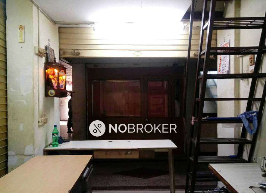 Shop in Goregaon West, Mumbai for Rent 