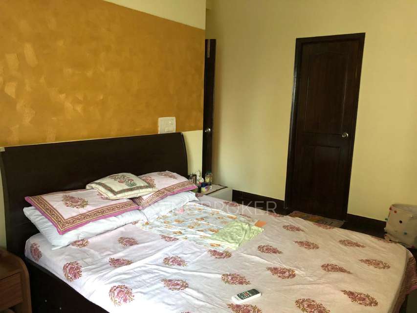 3 BHK Flat In Mahagun Moderne For Sale  In Sector 78