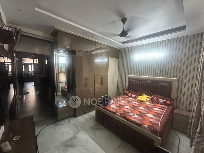 4 BHK Flat In Rishi Nagar, Rani Bagh For Sale  In Pitampura