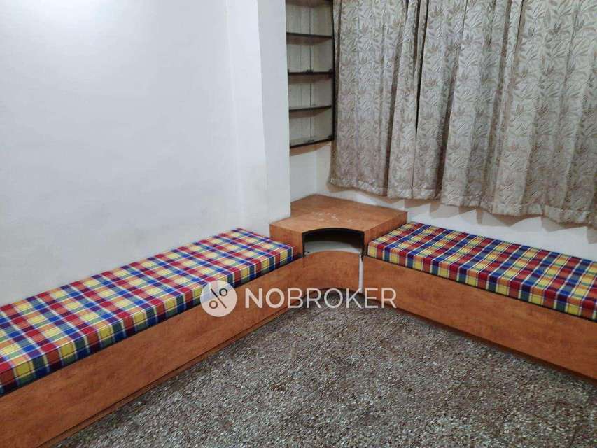 1 BHK Flat In Ganesh Aparment For Sale  In Vishrantwadi