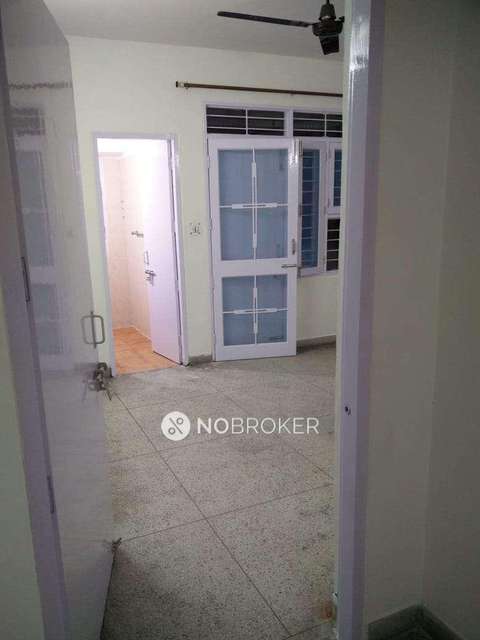 4 BHK Flat In Rail Vihar For Sale  In Alpha I