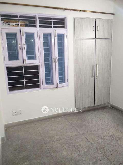 4 BHK Flat In Rail Vihar For Sale  In Alpha I