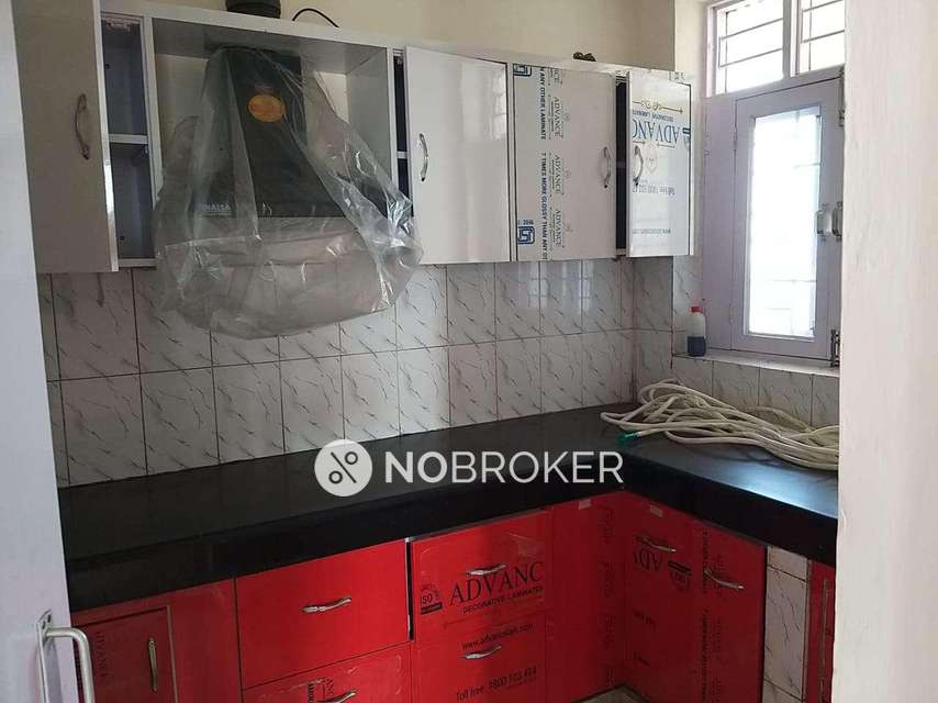 4 BHK Flat In Rail Vihar For Sale  In Alpha I