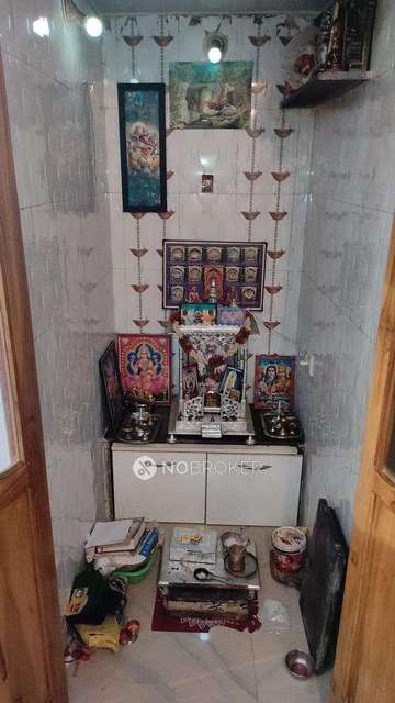 2 BHK Flat In Siri Ram Paradise For Sale  In Srinivasa Nagar,