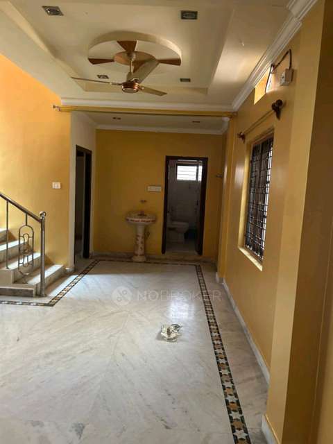 4+ BHK House For Sale  In 984d, Pragathi Nagar Rd