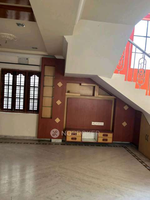 4+ BHK House For Sale  In 984d, Pragathi Nagar Rd