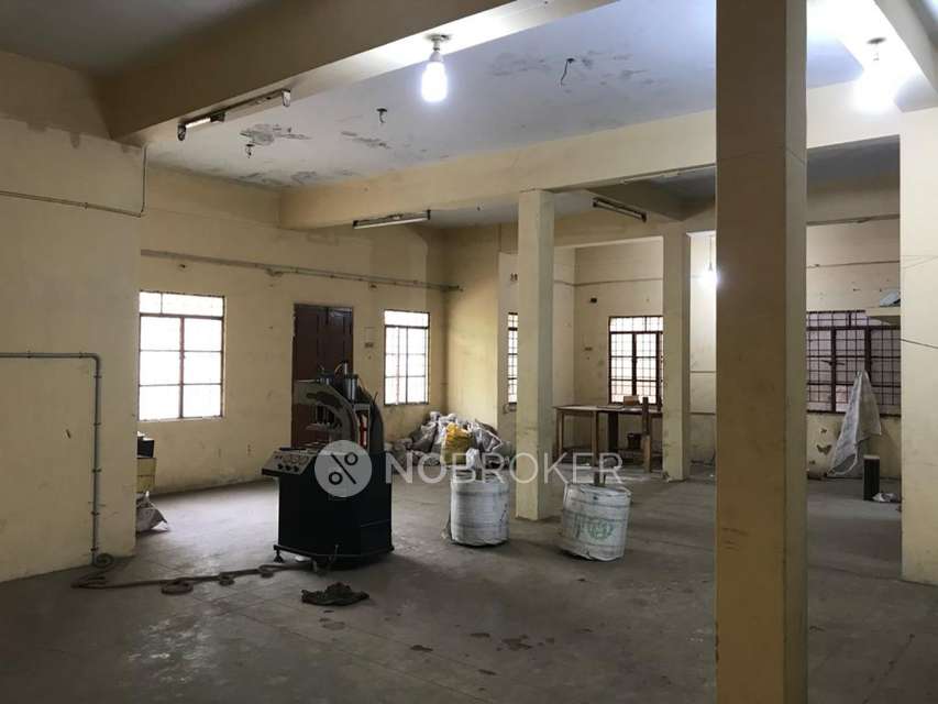 Godown/Warehouse in Koyambedu, Chennai for Rent 