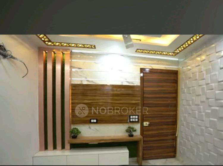 3 BHK Flat In Sb For Sale  In Uttam Nagar West