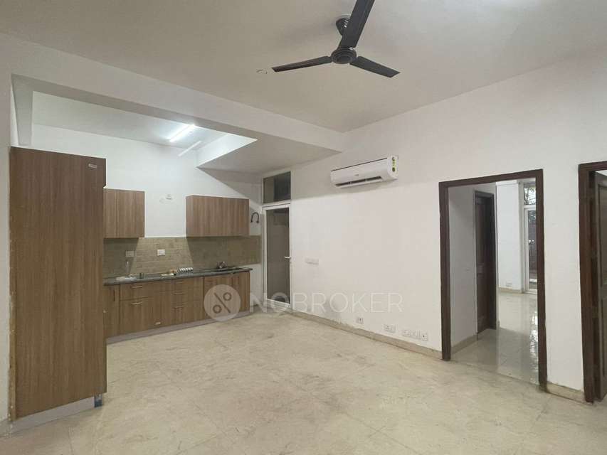 3 BHK Flat In Ss Almeria, Sector 84 For Sale  In Sector 84