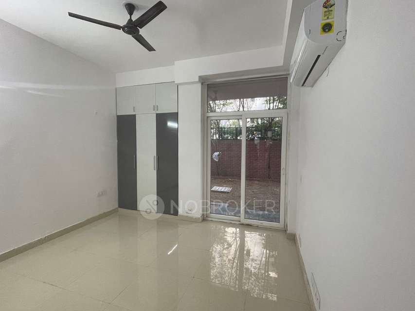 3 BHK Flat In Ss Almeria, Sector 84 For Sale  In Sector 84