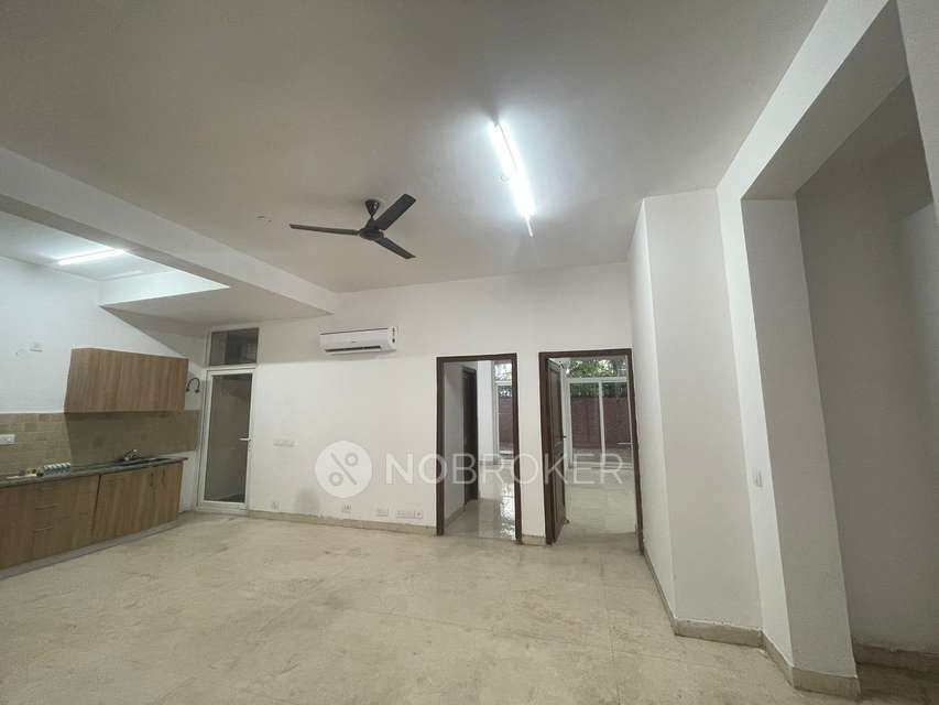 3 BHK Flat In Ss Almeria, Sector 84 For Sale  In Sector 84