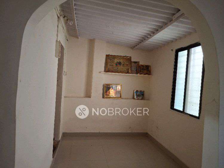 Shared Room for Female In 1 RK  In Pimpri-chinchwad