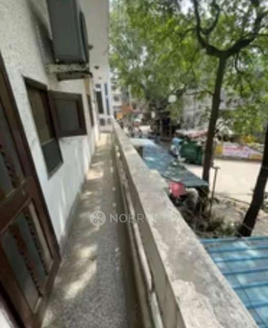 2 BHK Flat In Sb For Sale  In Shahdara