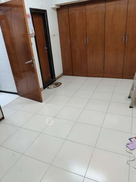 2 BHK Flat In Siddhivinayak Annex, Lower Parel For Sale  In Lower Parel