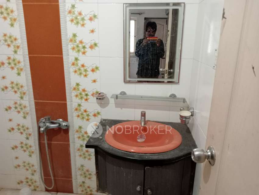 2 BHK Flat In Parvathi Elegance, Hebbal For Sale  In Hebbal