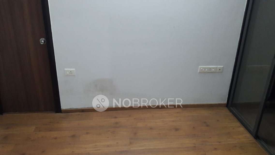 2 BHK Flat In Lodha Palava For Sale  In Casa Uno - L, Lakeshore Greens, Palava2