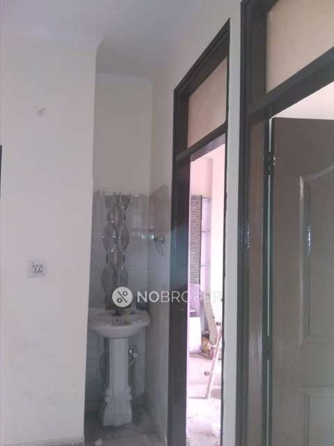 3 BHK Flat In Shiva Apartment For Sale  In Ankur Vihar
