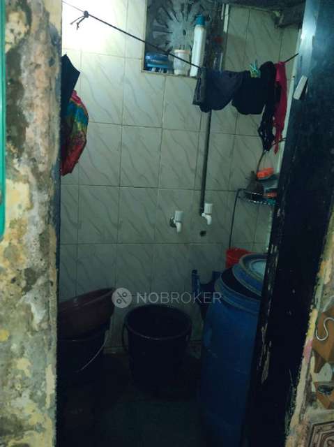 1 RK Flat In Bhatwadi For Sale  In Thane West