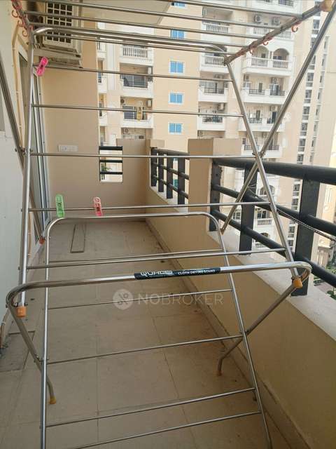 3 BHK Flat In Purvanchal Royal City Phase 2  For Sale  In Chi V