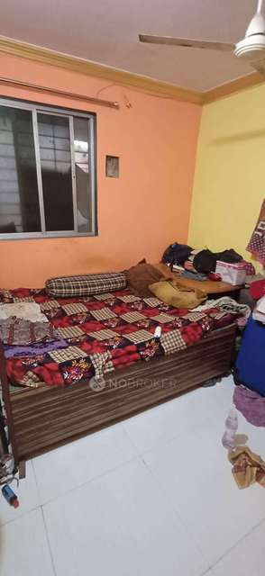 2 BHK Flat In Shiv Plaza For Sale  In Nalasopara East