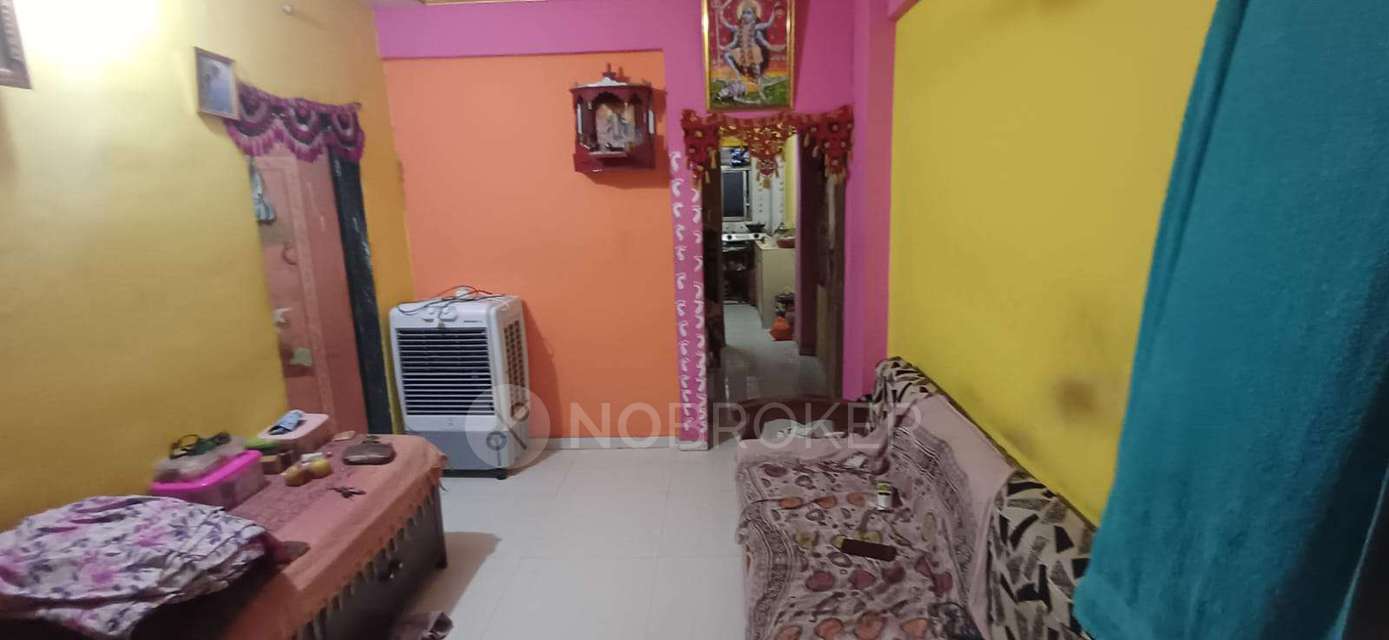 2 BHK Flat In Shiv Plaza For Sale  In Nalasopara East