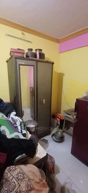 2 BHK Flat In Shiv Plaza For Sale  In Nalasopara East