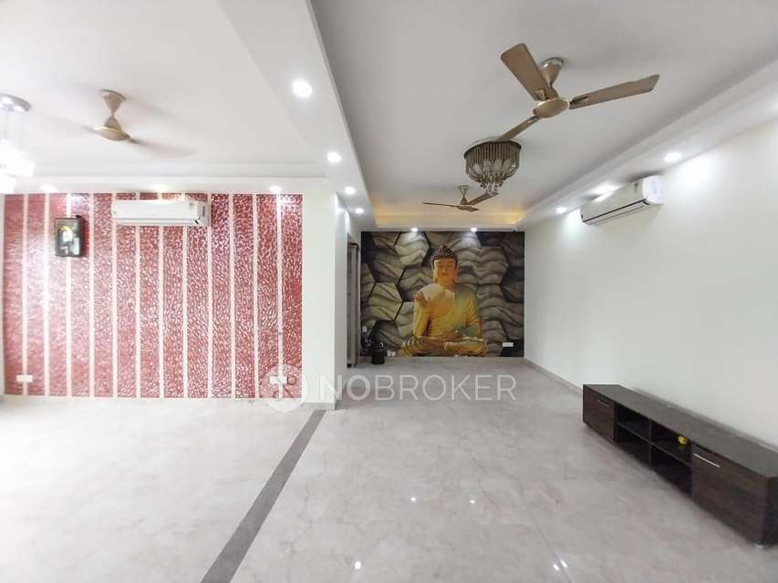 4+ BHK Flat In Vipul World  For Sale  In Sector 48