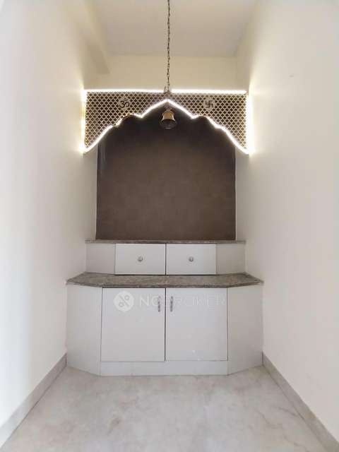 4+ BHK Flat In Vipul World  For Sale  In Sector 48