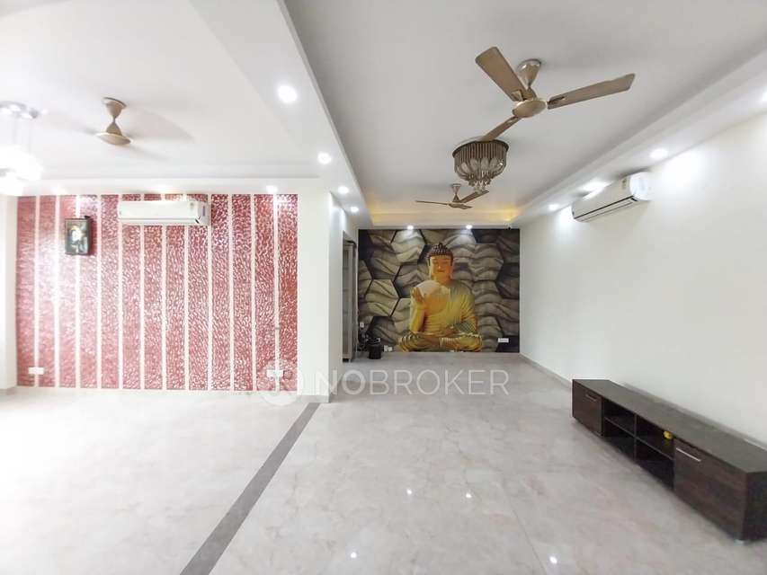 4+ BHK Flat In Vipul World  For Sale  In Sector 48
