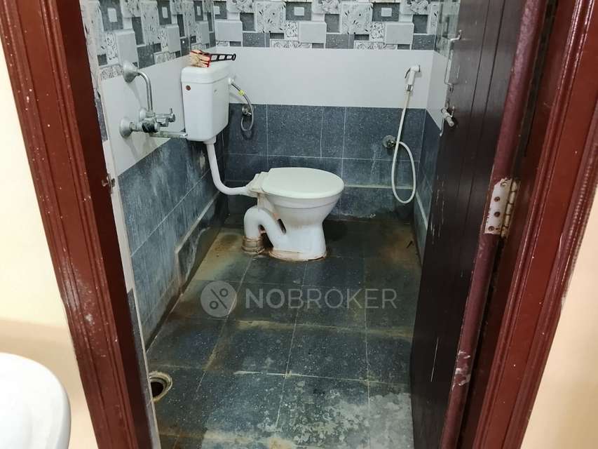 2 BHK Flat In Sri Sai Residency For Sale  In K P H B Phase 1, Kukatpally