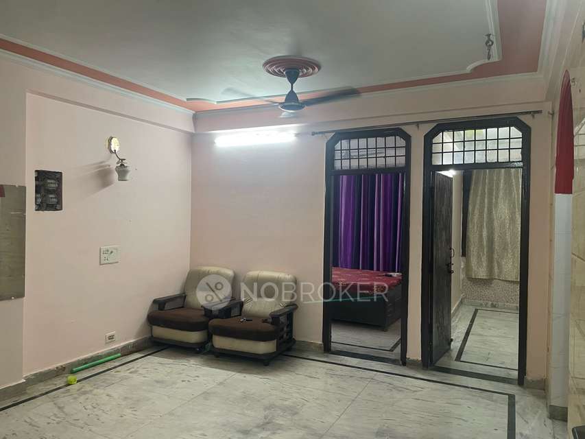 3 BHK Flat In Hindon Vihar for Rent  In Sector 49,noida