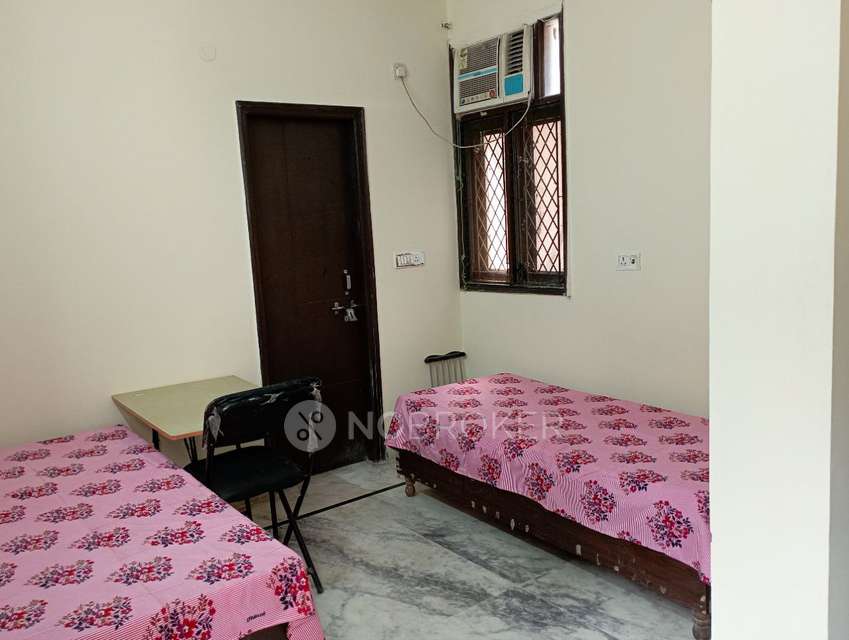 PG for Girls in Satya Niketan