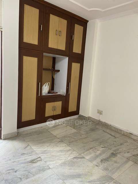 2 BHK Flat In Gautam Nagar For Sale  In Gautam Nagar