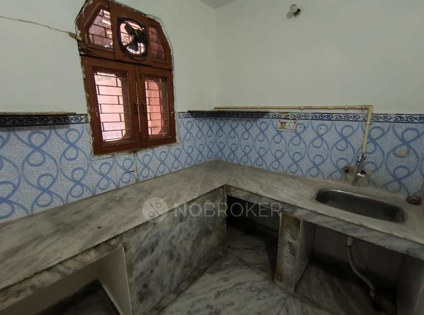 1 BHK House for Rent  In Sector 29