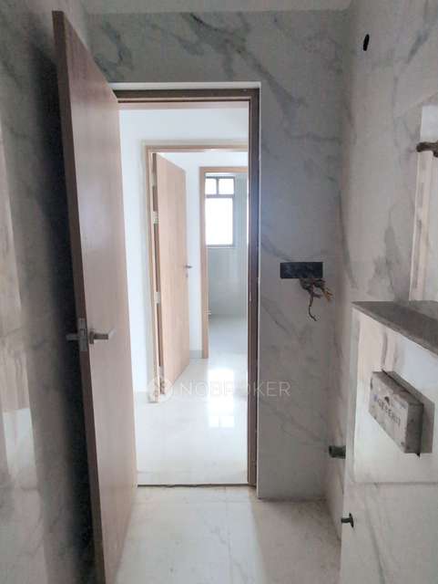 2 BHK Flat In Savvy Merushikhar For Sale  In Andheri East